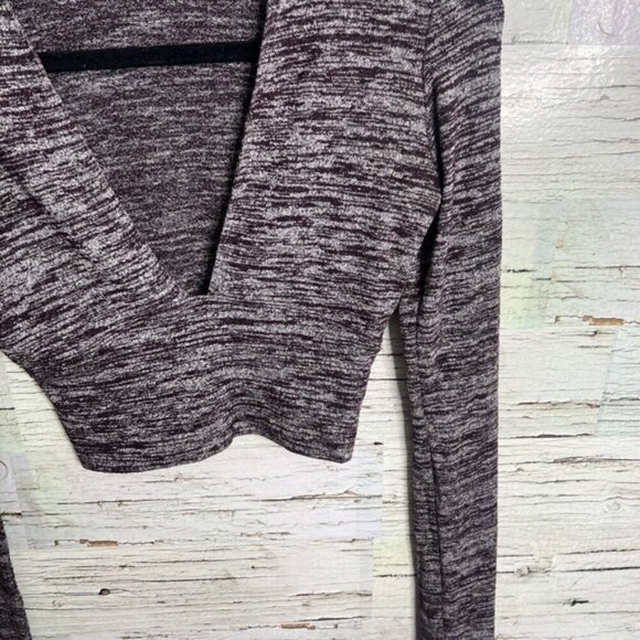 Aritzia Wilfred Free Bridgette Plunge V-Neck Long Sleeve Crop Top small - Picture 3 of 8